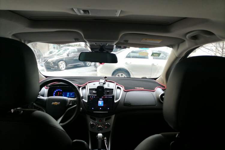 Used Chevrolet Trax 2014 1.4T Automatic Two-Wheel Drive Luxury Model Headliner