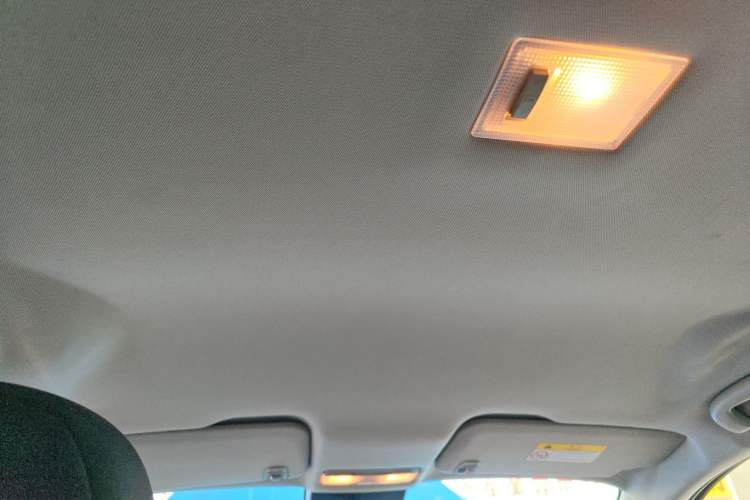 Used Chevrolet Trax 2014 1.4T Automatic Two-Wheel Drive Comfort Version Headliner