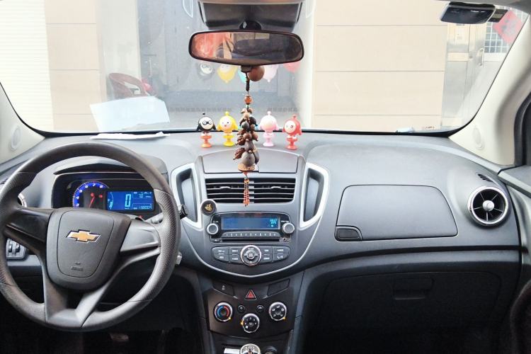 Used Chevrolet Trax 2014 1.4T Manual Two-Wheel Drive Comfort Model Headliner