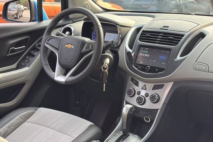 Used Chevrolet Trax 2014 1.4T Automatic Two-Wheel Drive Luxury Model Interior 1