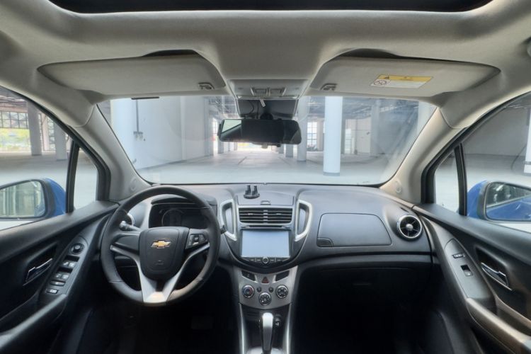 Used Chevrolet Trax 2014 1.4T Automatic Two-Wheel Drive Luxury Model Interior 6