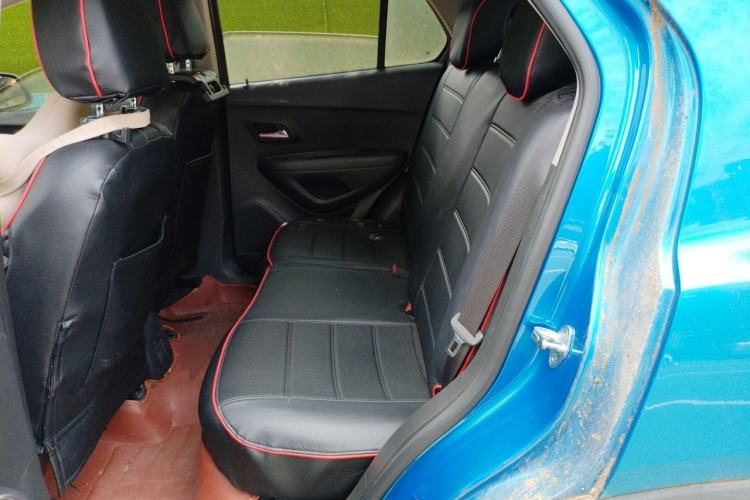 Used Chevrolet Trax 2014 1.4T Manual Two-Wheel Drive Comfort Model Left Rear Seat