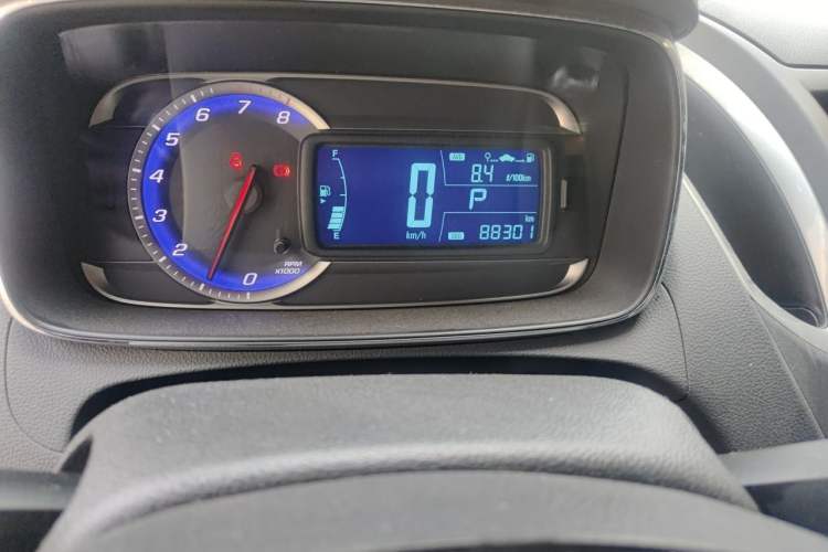 Used Chevrolet Trax 2014 1.4T Automatic Two-Wheel Drive Luxury Model Odometer Close Up