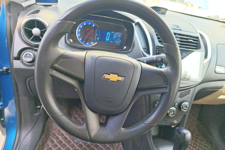 Used Chevrolet Trax 2014 1.4T Automatic Two-Wheel Drive Comfort Version Steering Wheel