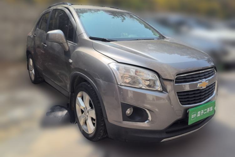 Used Chevrolet Trax 2014 1.4T Automatic Two-Wheel Drive Luxury Model Front Right 45 Deg