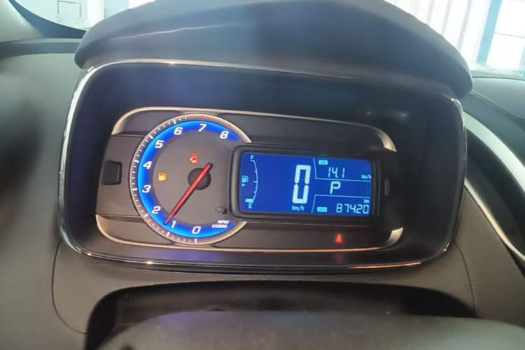 Used Chevrolet Trax 2014 1.4T Automatic Two-Wheel Drive Comfort Version Instrument Cluster