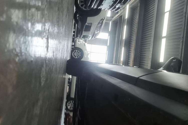 Used Chevrolet Trax 2014 1.4T Automatic Two-Wheel Drive Comfort Version Left Side Sill
