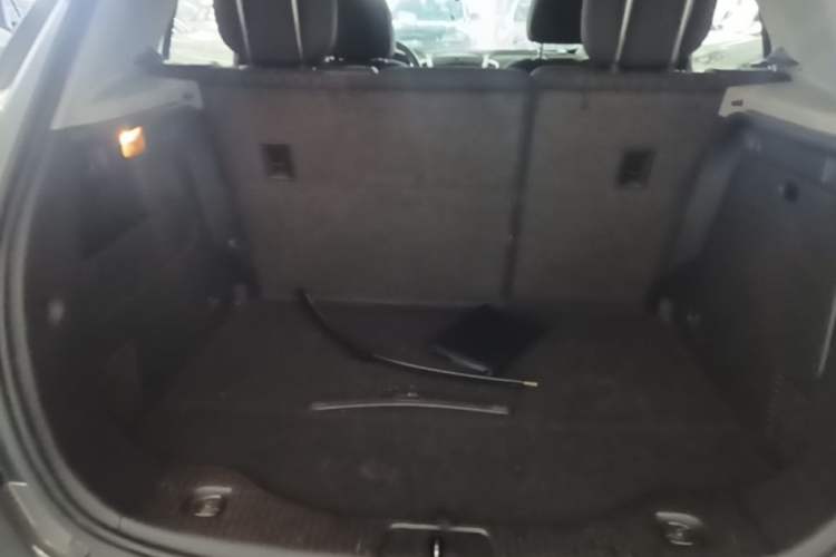 Used Chevrolet Trax 2014 1.4T Automatic Two-Wheel Drive Comfort Version Trunk