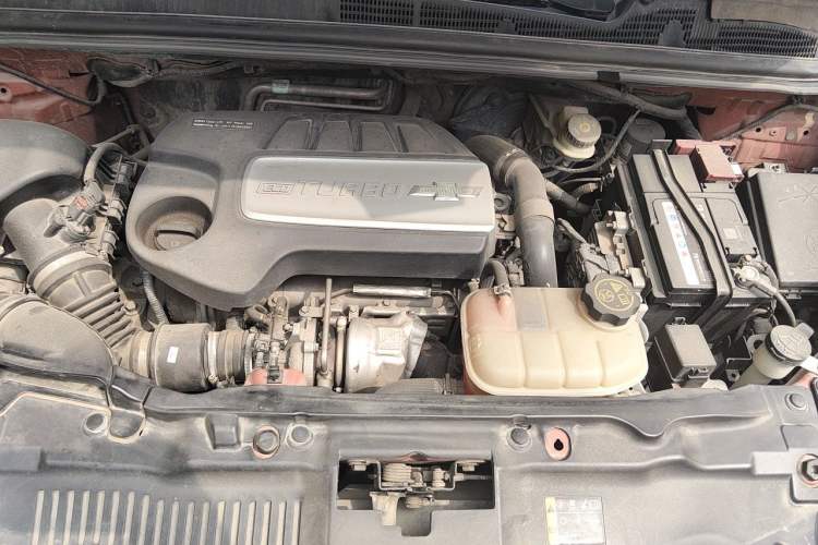 Used Chevrolet Trax 2014 1.4T Automatic Two-Wheel Drive Luxury Model Engine Bay