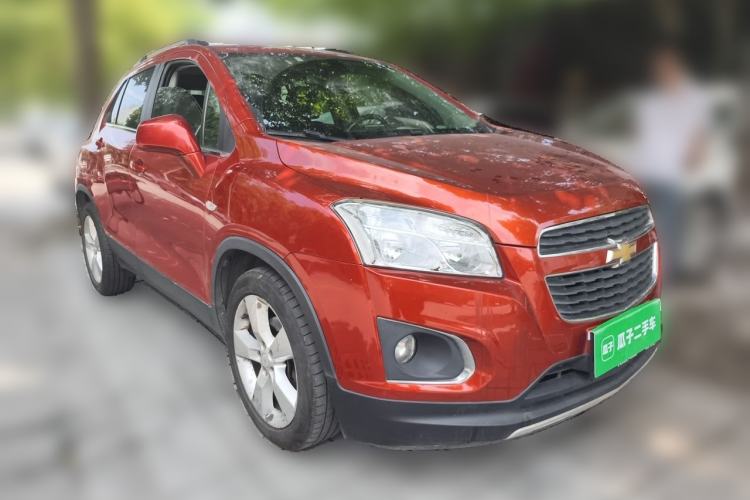 Used Chevrolet Trax 2014 1.4T Automatic Two-Wheel Drive Luxury Model Front Right 45 Deg