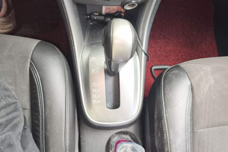 Used Chevrolet Trax 2014 1.4T Automatic Two-Wheel Drive Luxury Model Gear Lever