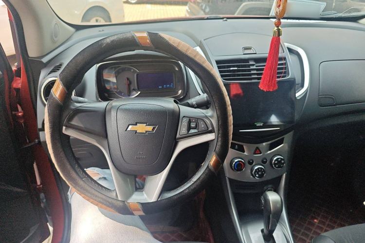 Used Chevrolet Trax 2014 1.4T Automatic Two-Wheel Drive Luxury Model Interior 3