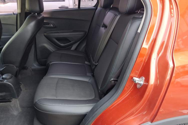 Used Chevrolet Trax 2014 1.4T Automatic Two-Wheel Drive Luxury Model Left Rear Seat