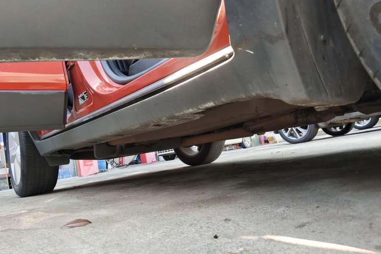Used Chevrolet Trax 2014 1.4T Automatic Two-Wheel Drive Luxury Model Right Side Sill