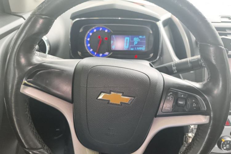 Used Chevrolet Trax 2014 1.4T Automatic Two-Wheel Drive Luxury Model Steering Wheel