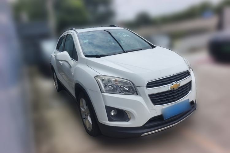 Used Chevrolet Trax 2014 1.4T Automatic Two-Wheel Drive Luxury Model Front Right 45 Deg