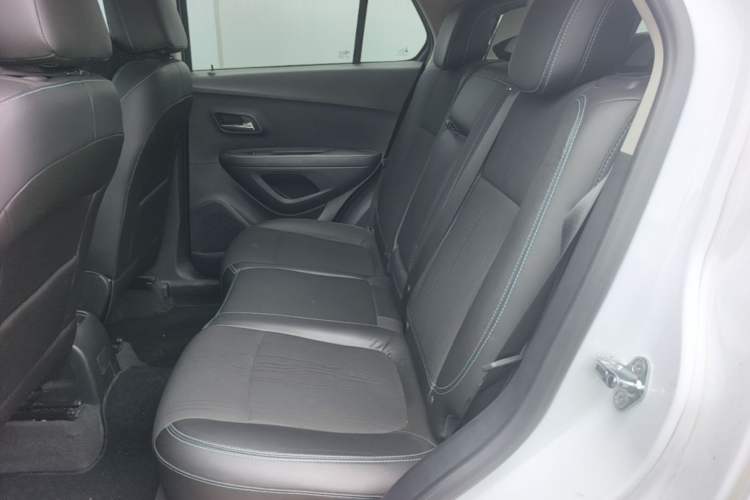 Used Chevrolet Trax 2014 1.4T Automatic Two-Wheel Drive Luxury Model Left Rear Seat