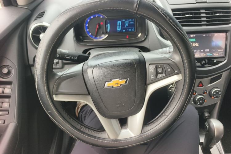 Used Chevrolet Trax 2014 1.4T Automatic Two-Wheel Drive Luxury Model Steering Wheel