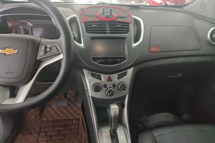 Used Chevrolet Trax 2014 1.4T Automatic All-Wheel Drive Flagship Version Audio And AC Panel