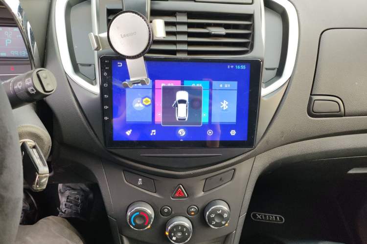 Used Chevrolet Trax 2014 1.4T Automatic Two-Wheel Drive Comfort Version Audio And AC Panel