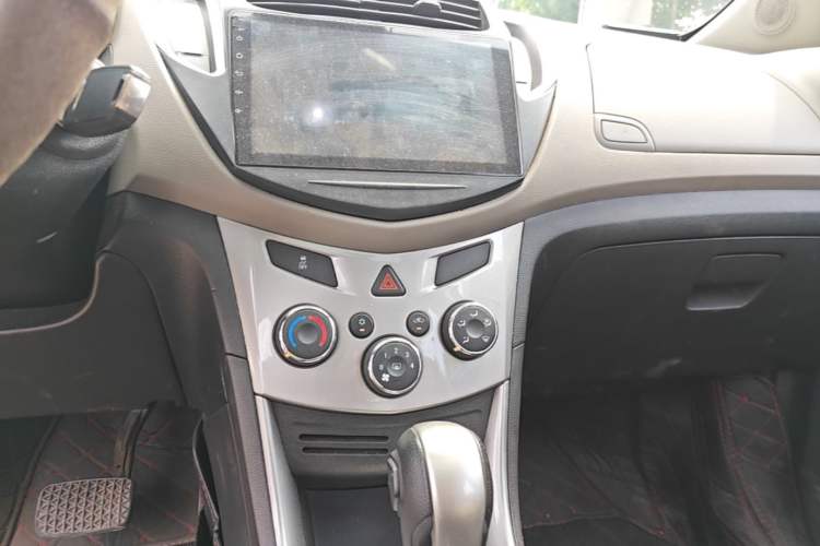 Used Chevrolet Trax 2014 1.4T Automatic All-Wheel Drive Flagship Version Audio And AC Panel