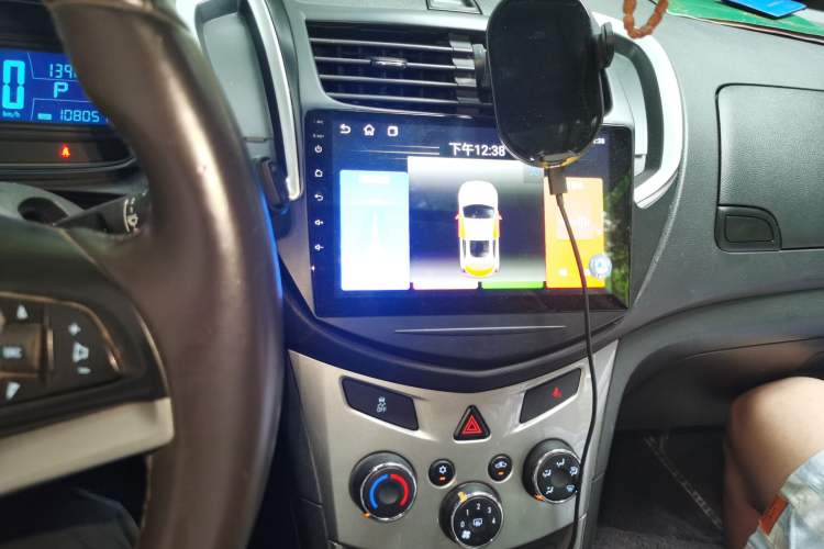 Used Chevrolet Trax 2014 1.4T Automatic All-Wheel Drive Flagship Version Audio And AC Panel
