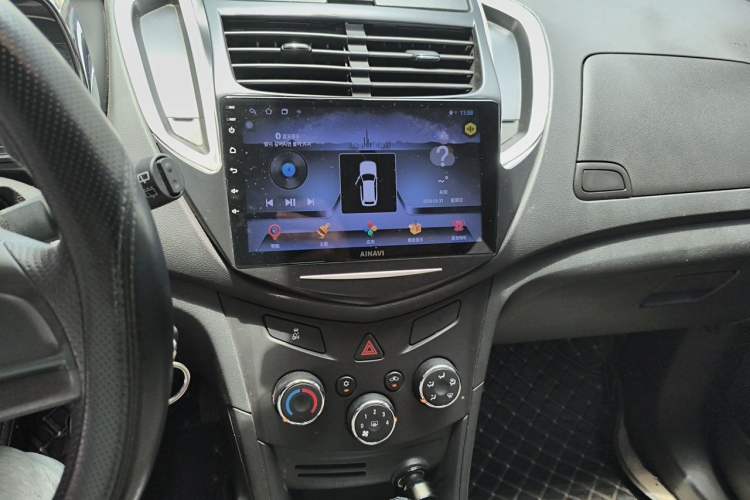 Used Chevrolet Trax 2014 1.4T Automatic Two-Wheel Drive Comfort Version Audio And AC Panel