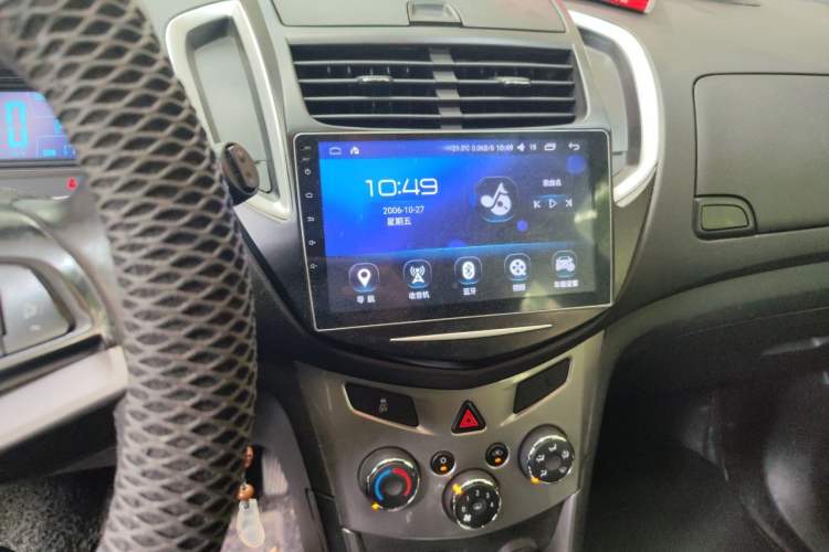 Used Chevrolet Trax 2014 1.4T Automatic Two-Wheel Drive Luxury Model Audio And AC Panel