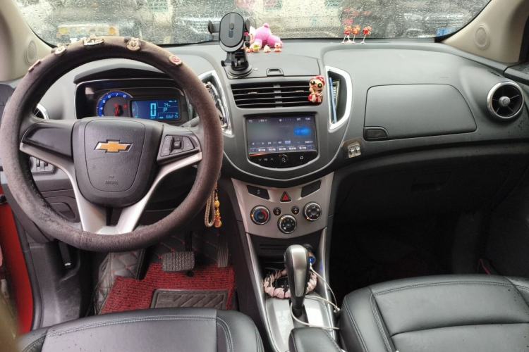 Used Chevrolet Trax 2014 1.4T Automatic All-Wheel Drive Flagship Version Center Console