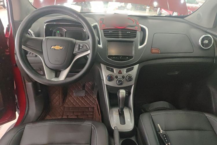 Used Chevrolet Trax 2014 1.4T Automatic All-Wheel Drive Flagship Version Center Console