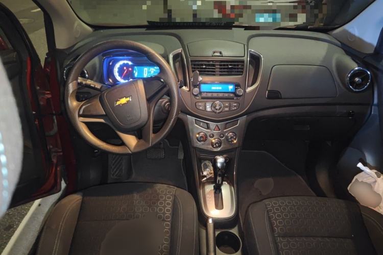 Used Chevrolet Trax 2014 1.4T Automatic Two-Wheel Drive Comfort Version Center Console