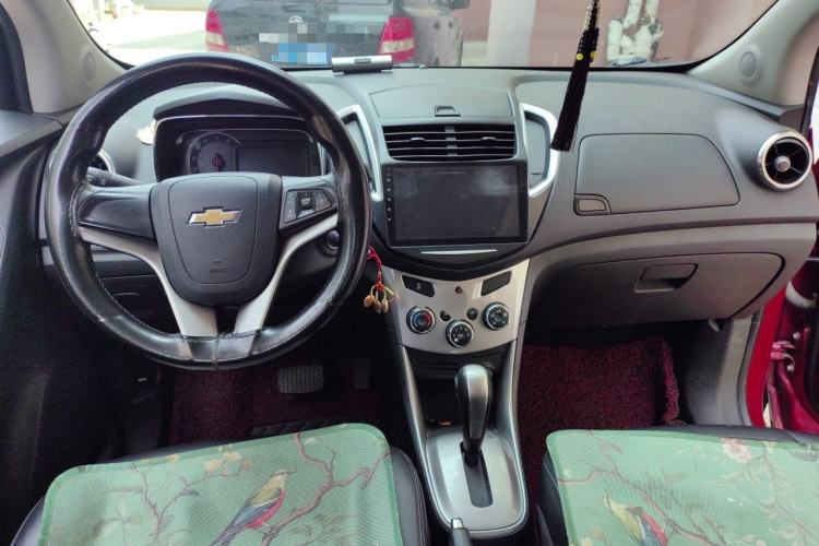 Used Chevrolet Trax 2014 1.4T Automatic All-Wheel Drive Flagship Version Center Console