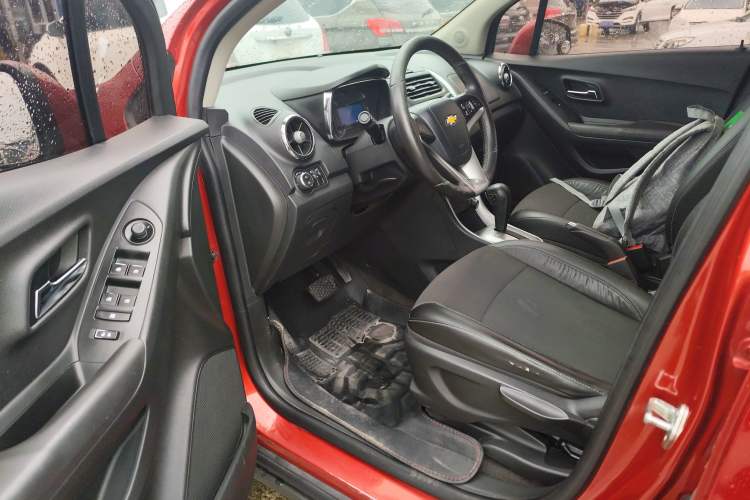 Used Chevrolet Trax 2014 1.4T Automatic Two-Wheel Drive Luxury Model Driver Seat