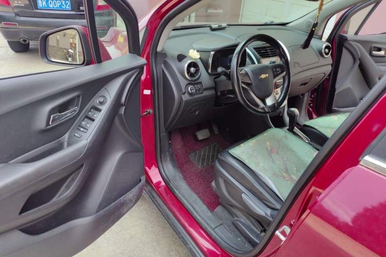 Used Chevrolet Trax 2014 1.4T Automatic All-Wheel Drive Flagship Version Driver Seat