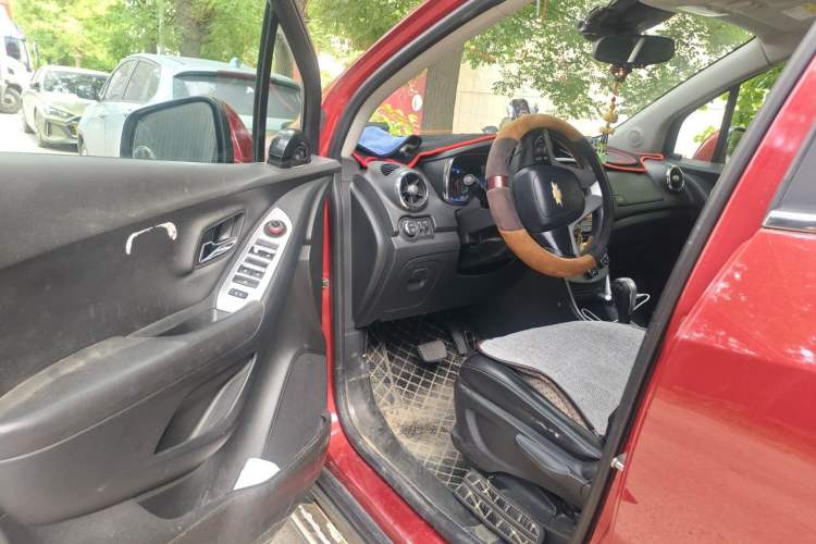 Used Chevrolet Trax 2014 1.4T Automatic Two-Wheel Drive Luxury Model Driver Seat