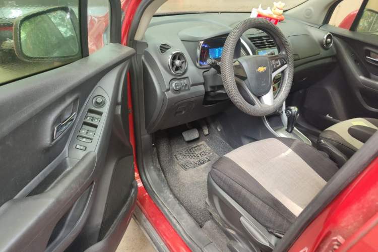 Used Chevrolet Trax 2014 1.4T Automatic Two-Wheel Drive Luxury Model Driver Seat