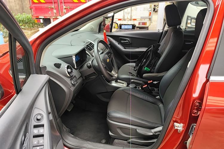 Used Chevrolet Trax 2014 1.4T Automatic Two-Wheel Drive Luxury Model Driver Seat
