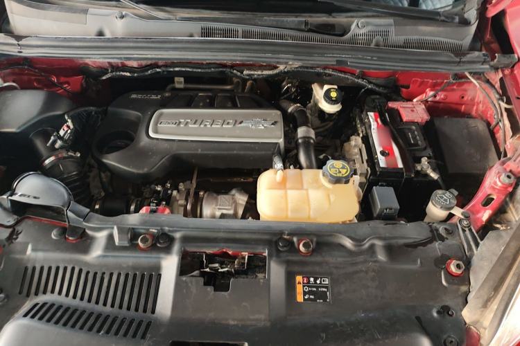 Used Chevrolet Trax 2014 1.4T Automatic Two-Wheel Drive Luxury Model Engine Bay