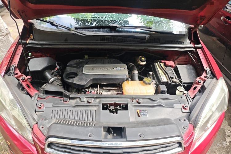 Used Chevrolet Trax 2014 1.4T Automatic Two-Wheel Drive Luxury Model Engine Bay