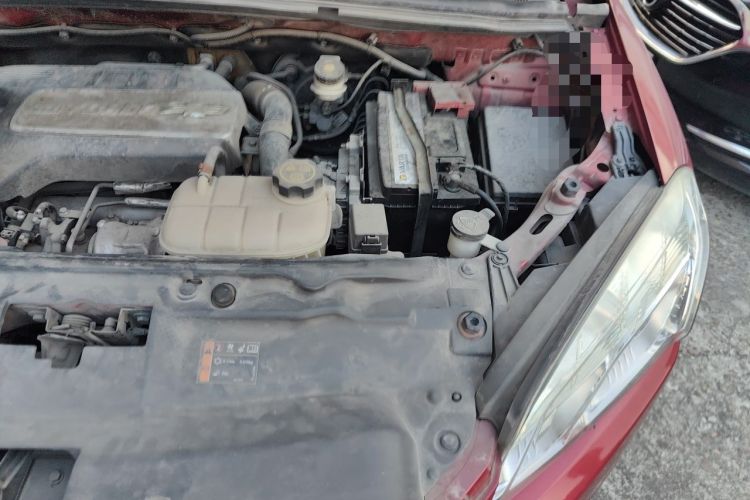 Used Chevrolet Trax 2014 1.4T Automatic Two-Wheel Drive Comfort Version Engine Bay Left