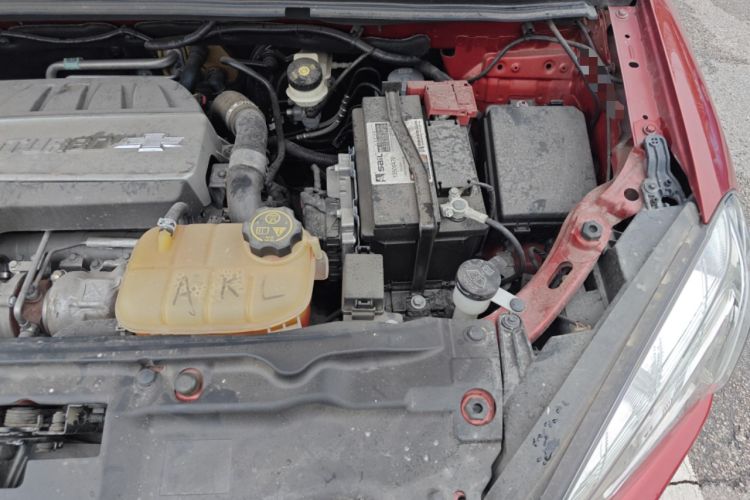 Used Chevrolet Trax 2014 1.4T Automatic Two-Wheel Drive Comfort Version Engine Bay Left