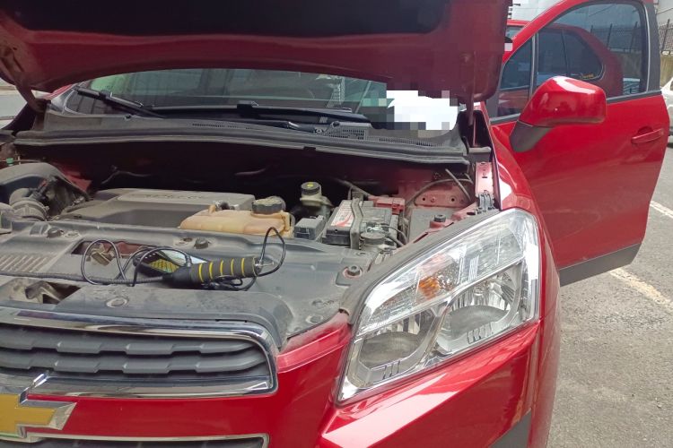 Used Chevrolet Trax 2014 1.4T Manual Two-Wheel Drive Comfort Model Engine Bay Left