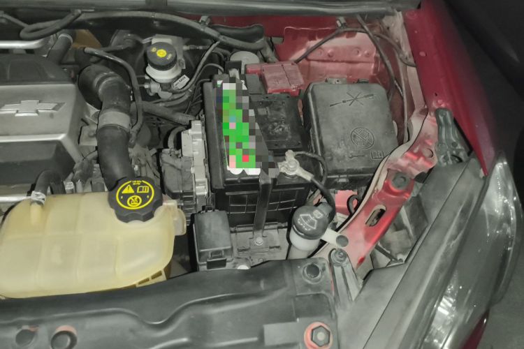 Used Chevrolet Trax 2014 1.4T Manual Two-Wheel Drive Comfort Model Engine Bay Left
