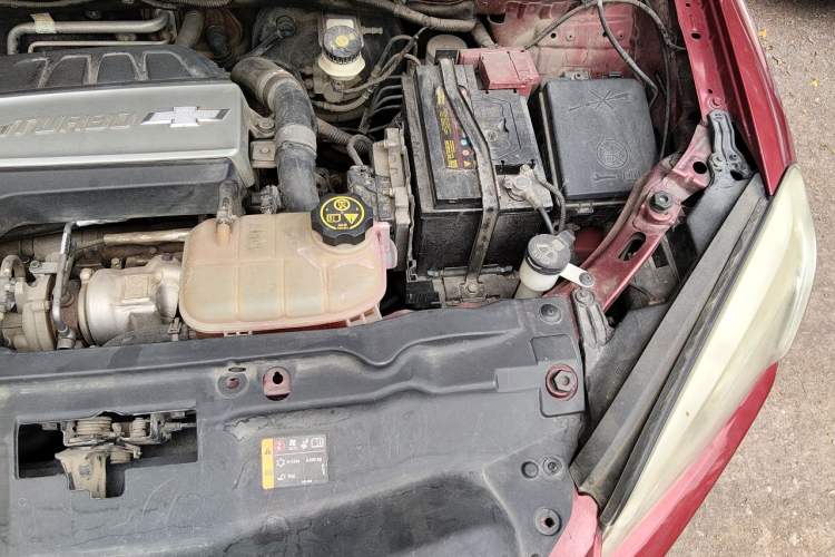 Used Chevrolet Trax 2014 1.4T Automatic Two-Wheel Drive Comfort Version Engine Bay Left