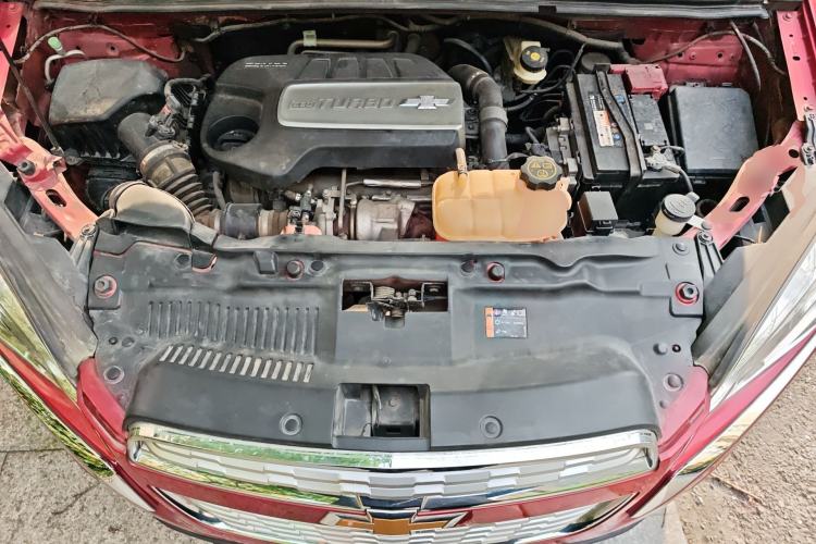 Used Chevrolet Trax 2014 1.4T Transformers Limited Edition Engine Bay