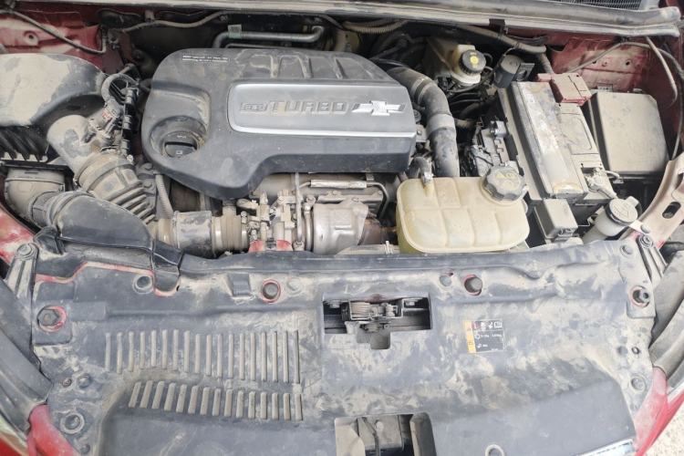 Used Chevrolet Trax 2014 1.4T Automatic Two-Wheel Drive Luxury Model Engine Bay