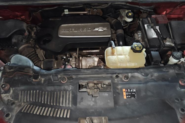 Used Chevrolet Trax 2014 1.4T Automatic Two-Wheel Drive Comfort Version Engine Bay