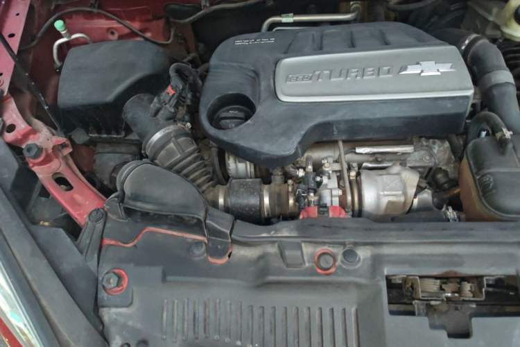 Used Chevrolet Trax 2014 1.4T Automatic Two-Wheel Drive Comfort Version Engine Bay Right