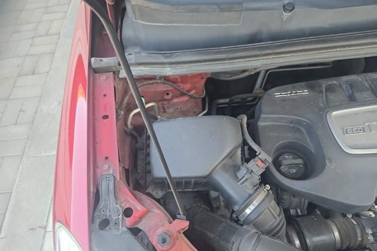 Used Chevrolet Trax 2014 1.4T Transformers Limited Edition Engine Bay Right