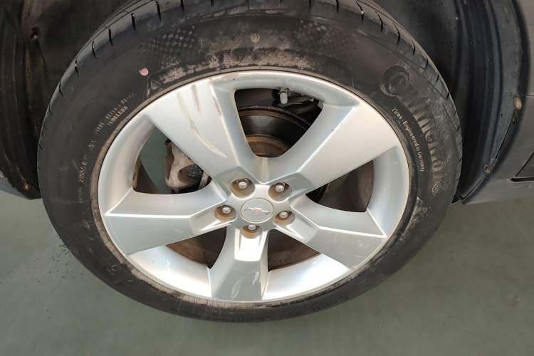 Used Chevrolet Trax 2014 1.4T Automatic Two-Wheel Drive Luxury Model Exterior 5
